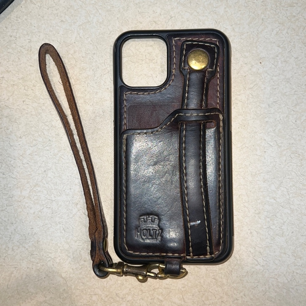 Apple iPhone 11 Pro case from Holtz Leather